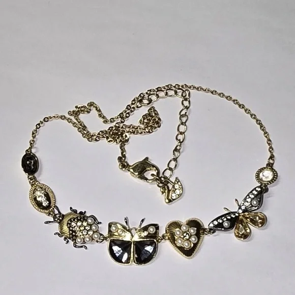 Swarovski Butterfly Gold Charm Necklace Swarovski Crystals 17in Adjustable - Picture 1 of 8